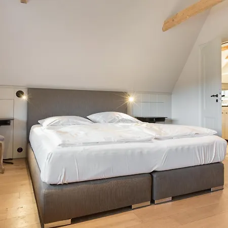 度假居 Hiirhues *